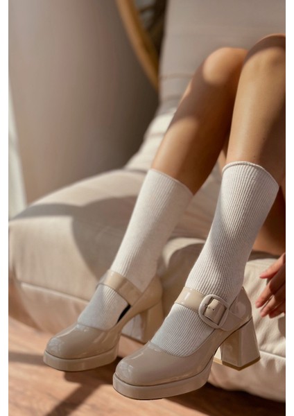 Lanis Rugan Toka Detaylı Platform Topuklu Ayakkabı Bej fırsatları