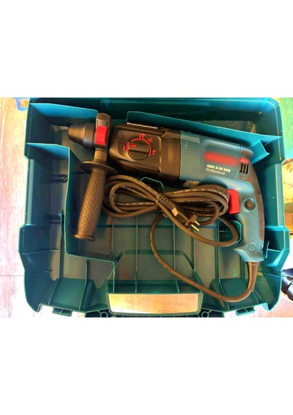 Professional Darbeli Matkap (830 Watt, Değiştirilebilir Mandren Sds-Plus, Darbe Enerjisi: 2,7 J, Çanta Içinde) Kırıcı Delici fiyatları