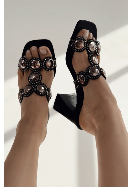 Panixdo Parlak Siyah Kalın Topuklu Kadın Terlik