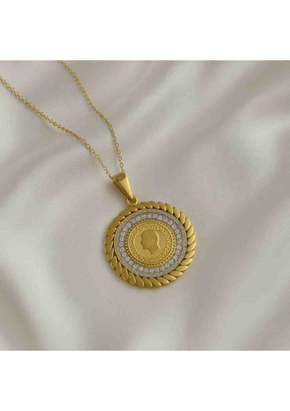 Tam Altın Ata Kabartmalı Kadın Çelik Küpe