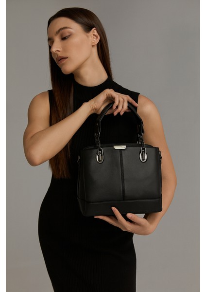 Deri Zincir Askılı, Şık ve Dayanıklı Kadın El Çantası - Kol Çantası - Omuz Çantası