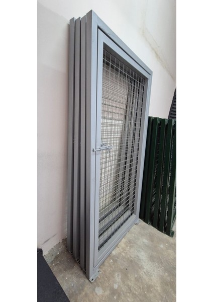Bahçe Kapısı Hasır Tel Kapı 5 x 5 Göz Aralıklı 200 cm Yükseklik 100 cm Eni modelleri
