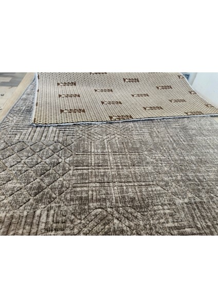 Kaymaz Taban Halı ve Yolluk AVVA GRİ indirimleri