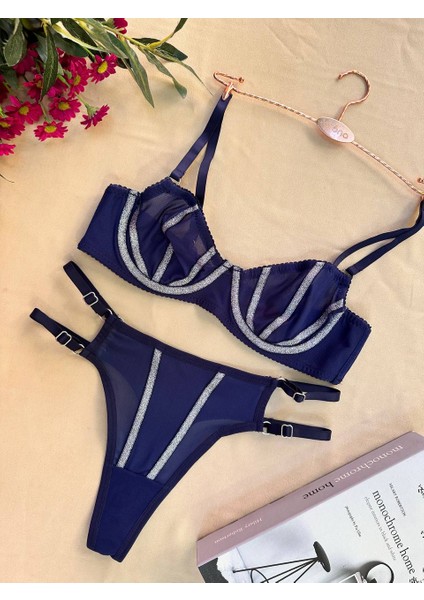 Lingerie Parlak Şerit Detaylı Sütyen & Tanga Takımı – 4 Renk