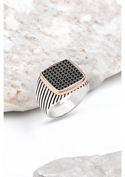 Gümüş Siyah Zirkon Taşlı Yanları Osmanlı Tuğralı Erkek Yüzük