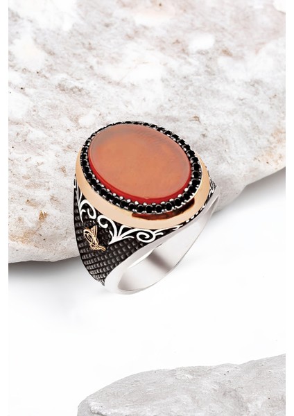 Gümüş Akik Taşlı Zirkon Süslemeli Yanları Tuğra İşlemeli Erkek Yüzük