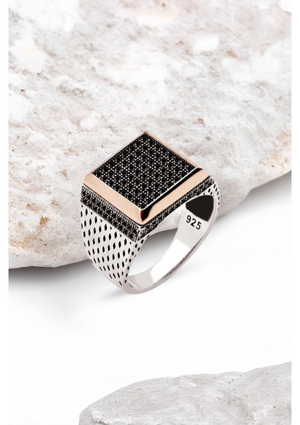 Gümüş Siyah Zirkon Taşlı Kare Model Erkek Yüzük