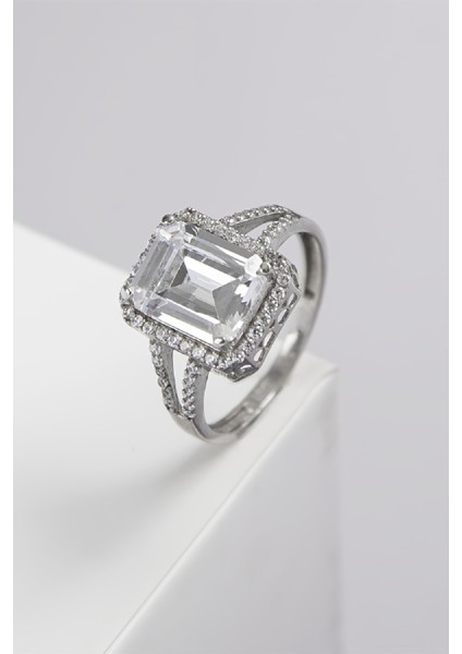 925 Ayar Gümüş Rodyumlu Zirkon Taşlı Bayan Yüzük