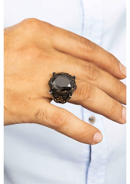 Siyah Taşlı Taç Motifli Karartmalı Gümüş Erkek Yüzük modelleri