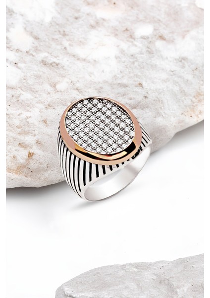 Gümüş Beyaz Zirkon Taşlı Çizgili Kasa Erkek Yüzük