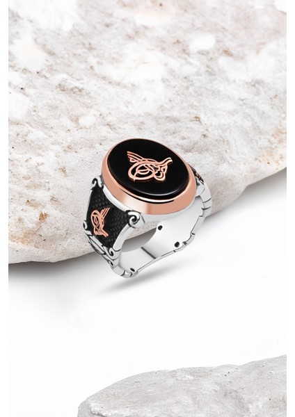 Düz Onix Taş Üzeri Tuğralı Gümüş Erkek Yüzük