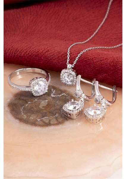 925 Ayar Gümüş Rodyumlu Beyaz Zirkon Taşlı Bayan Takı Seti