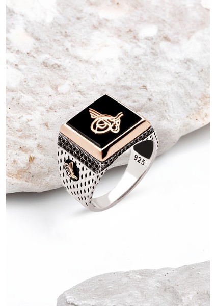 Gümüş Siyah Onix Taşlı Üzeri Tuğralı Erkek Yüzük