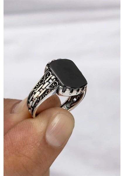 Oniks Taşlı Zincir Motifli Gümüş Serçe Parmak Erkek Yüzük