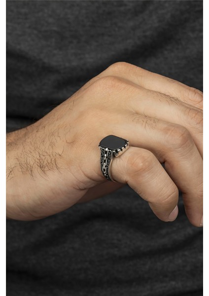 Oniks Taşlı Zincir Motifli Gümüş Serçe Parmak Erkek Yüzük fiyatları