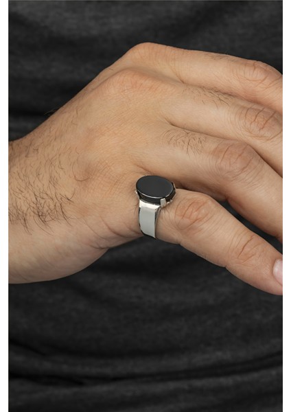 Sade Oniks Taşlı Gümüş Serçe Parmak Erkek Yüzük fiyatları