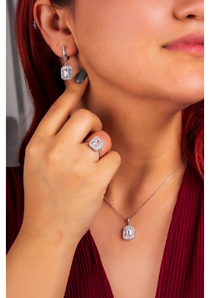 925 Ayar Gümüş Rodyumlu Zirkon Taşlı Sekizgen Baget Bayan Takı Seti fiyatları