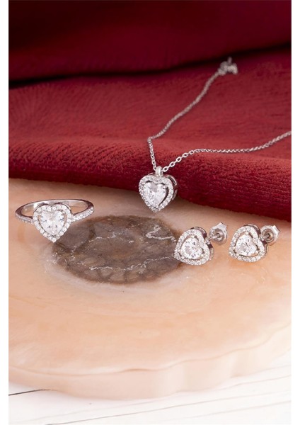925 Ayar Gümüş Rodyumlu Zirkon Taşlı Kalpli Bayan Takı Seti