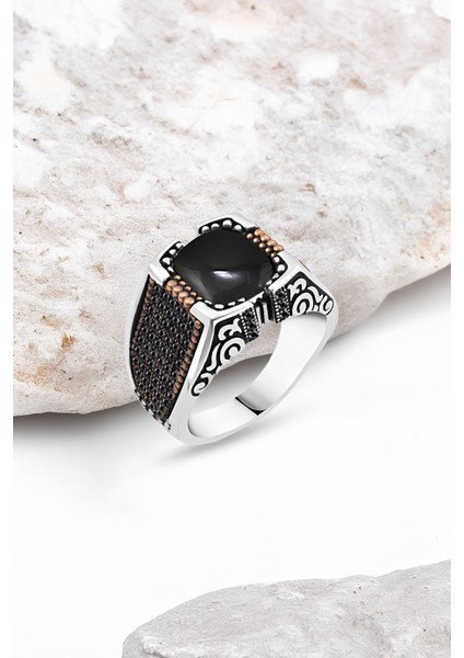 Zirkon Taşlı Motifli Gümüş Erkek Yüzük