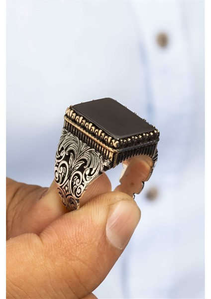 Kare Siyah Taşlı Otantik Gümüş Erkek Yüzük