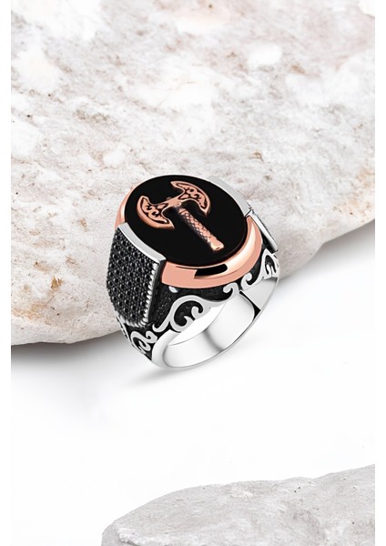 Onix Taşlı Balta Gümüş Erkek Yüzük