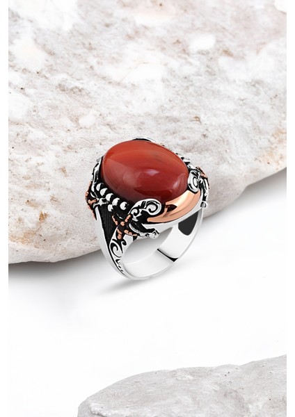 Kapşon Akik Taş Kenarları Kılıçlı Gümüş Erkek Yüzük