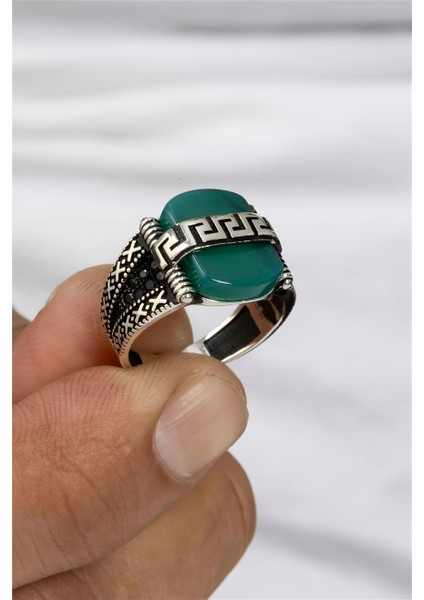 Yeşil Akik Taş Üzeri Grek Motifli Gümüş Serçe Parmak Erkek Yüzük