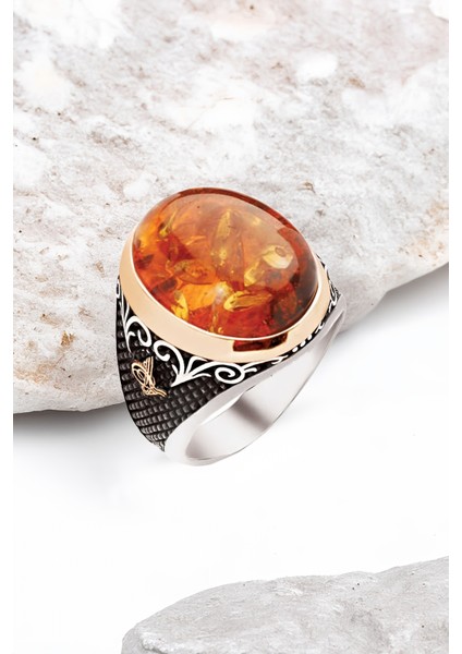 ​​​Gümüş Özel Kesim Sentetik Kehribar Taşlı Tuğra İşlemeli Erkek Yüzük