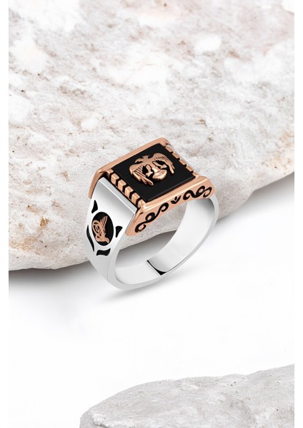 Onix Taşlı Üzeri Selçuklu Kartallı Gümüş Erkek Yüzük