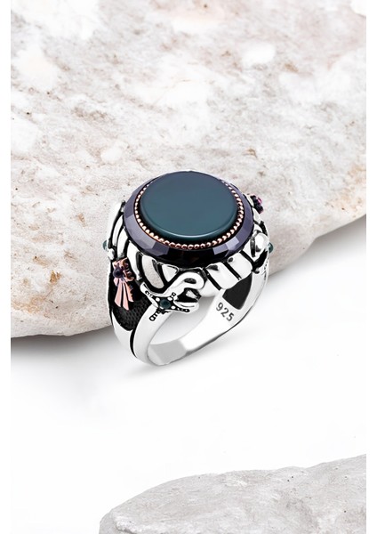 Ortası Yeşil Akik Taşlı Kenarı Çember Taşlı Gümüş Erkek Yüzük