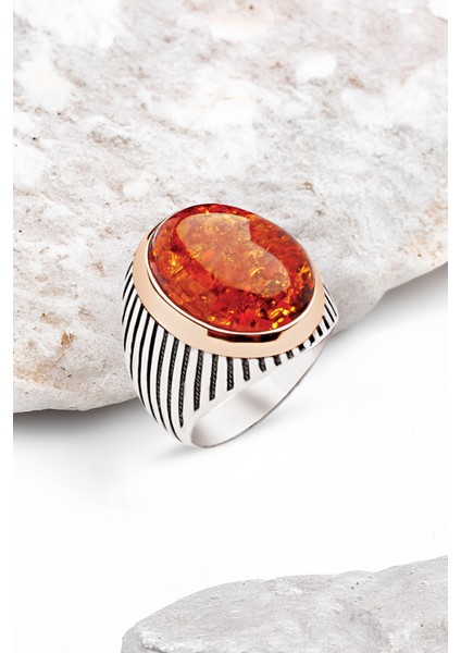 Gümüş Sentetik Kehribar Taşlı Çizgili Kasa Erkek Yüzük