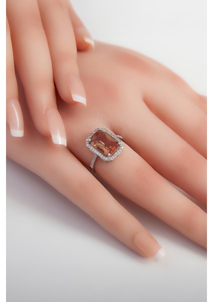 Dikdörtgen Zultanit Taşlı Rodyumlu 925 Ayar Gümüş Bayan Yüzük fiyatları