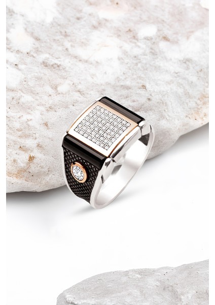 Gümüş Beyaz Zirkon İşlemeli Detaylı Erkek Yüzük