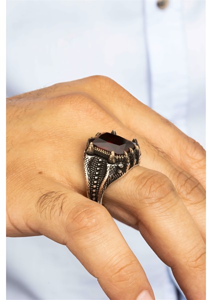 Kırmızı Zirkon Taşlı Pençe Desenli Gümüş Erkek Yüzük fiyatları