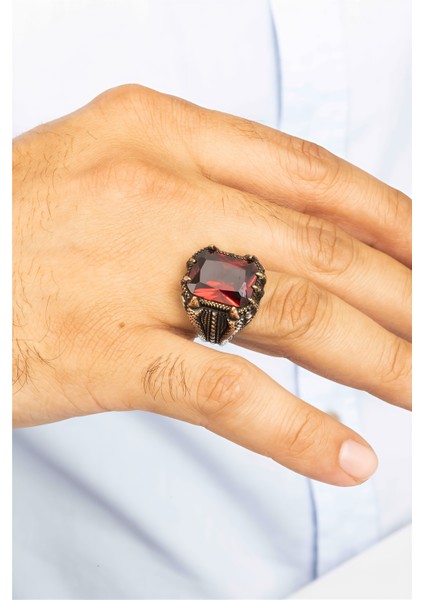 Kırmızı Zirkon Taşlı Pençe Desenli Gümüş Erkek Yüzük modelleri