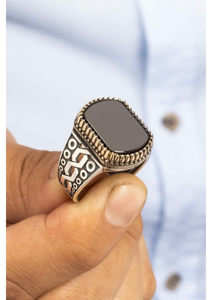Dikdörtgen Siyah Oniks Taşlı Zincir Motifli Gümüş Erkek Yüzük