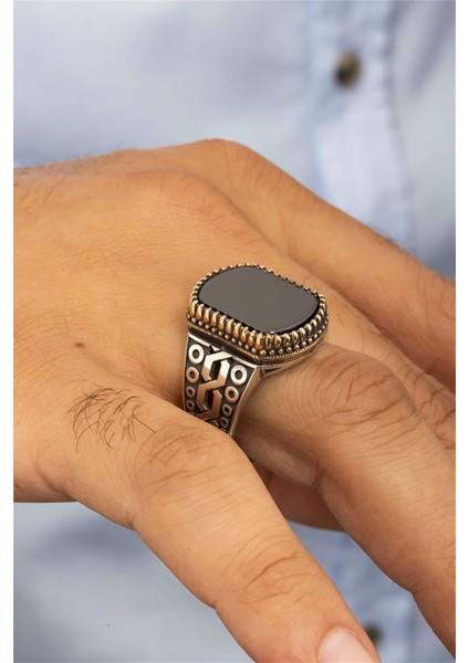 Dikdörtgen Siyah Oniks Taşlı Zincir Motifli Gümüş Erkek Yüzük fiyatları