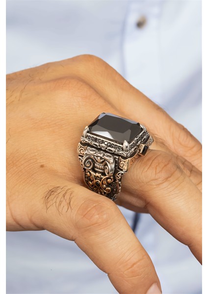 Özel Koleksiyon Siyah Taşlı Pençe Motifli Otantik İşlemeli Gümüş Erkek Yüzük fiyatları