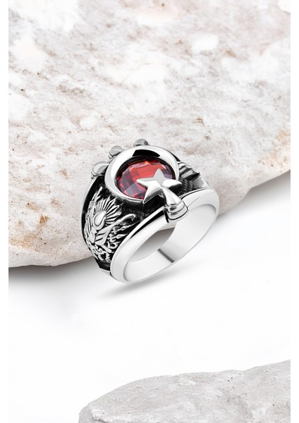 Kırmızı Zirkon Taşlı Ay-Yıldızlı Pençeli Gümüş Erkek Yüzük