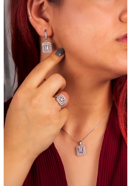 925 Ayar Gümüş Rodyumlu Full Beyaz Zirkon Taşlı Baget Bayan Takı Seti fiyatları