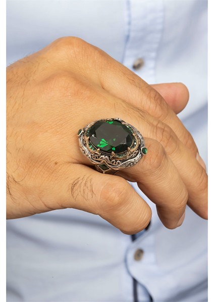 Özel Koleksiyon Yeşil Taşlı Kalem İşlemeli Gümüş Erkek Yüzük modelleri