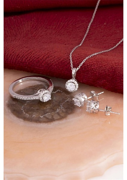925 Ayar Gümüş Rodyumlu Beyaz Zirkon Taşlı Yuvarlak Bayan Takı Seti