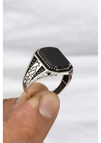 Mermer Desenli Zirkon Ve Oniks Taşlı Gümüş Erkek Yüzük