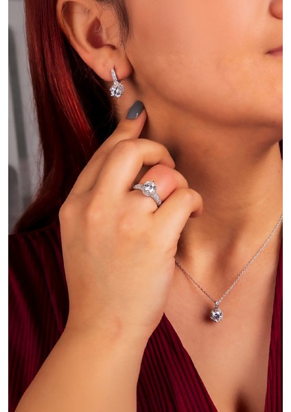 925 Ayar Gümüş Rodyumlu Full Zirkon Taşlı Kraliçe Bayan Takı Seti fiyatları