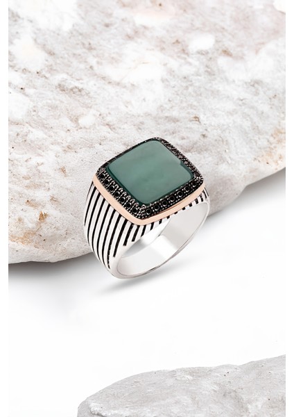 Gümüş Yeşil Akik Taşlı Siyah Zirkon Süslemeli Çizgili Kasa Erkek Yüzük