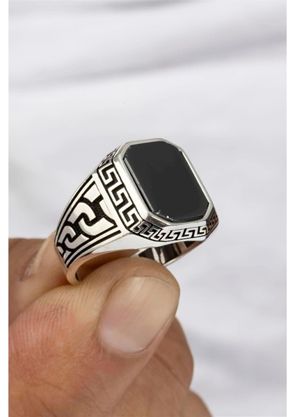Siyah Oniks Taşlı Zincir Motifli Gümüş Erkek Yüzük