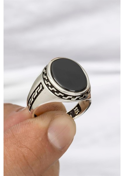 Modern Çizgili Oniks Taşlı Gümüş Erkek Yüzük