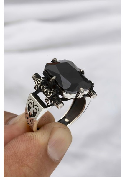Oniks Taşlı Gotik Model Gümüş Erkek Yüzük