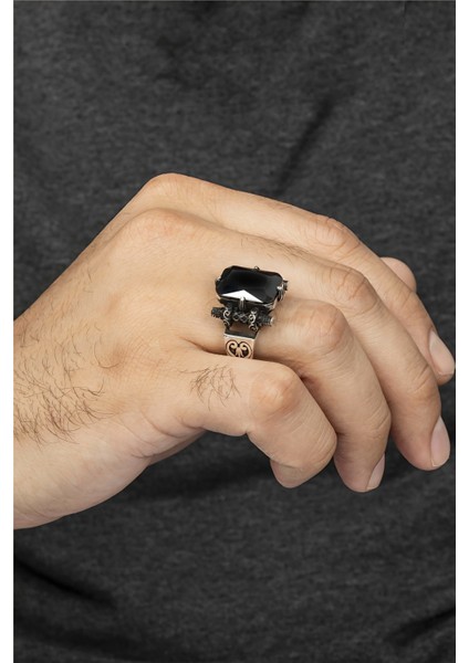 Oniks Taşlı Gotik Model Gümüş Erkek Yüzük fiyatları