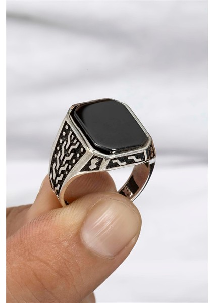 925 Ayar Yanı Desenli Gümüş Erkek Yüzük